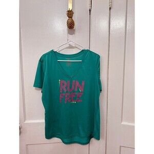 Danskin Now women’s size X – large run free T-shirt